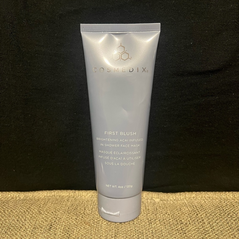 First blush brightening  açaí infused in shower face mask